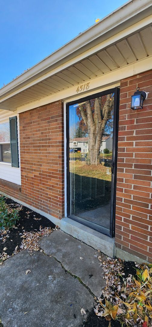 Foto del edificio - Nice, 3 Bedrooms, 1 Bath, Brick Ranch Home...