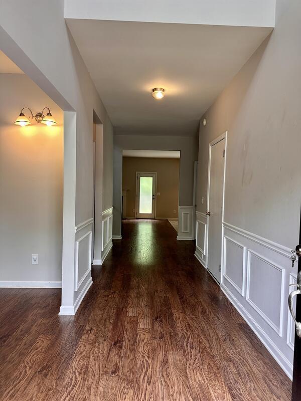 Building Photo - 1050 Pebble Creek Trail