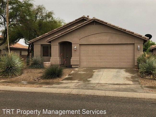 Building Photo - 3 br, 2 bath House - 10396 E OAKBROOK ST