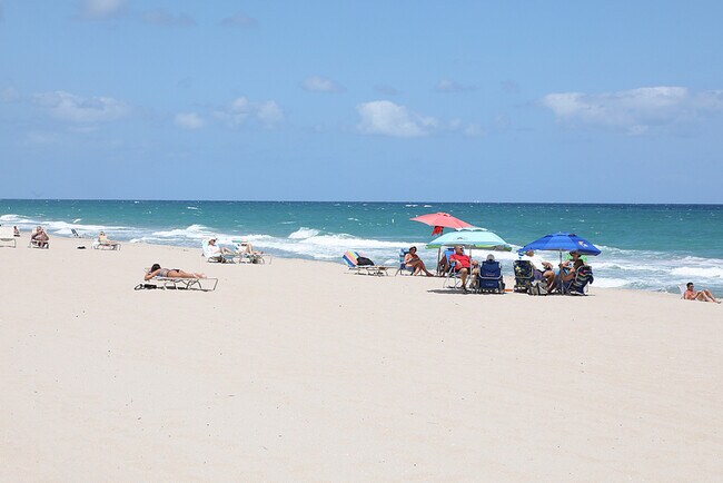 Foto del edificio - 1541 S Ocean Blvd