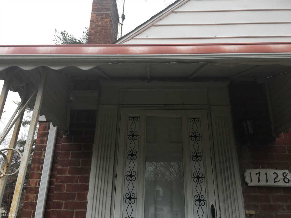 17128 Fielding St, Detroit, MI 48219 House Rental in Detroit, MI