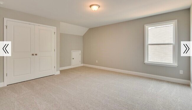 Building Photo - 320 Huntley Loop