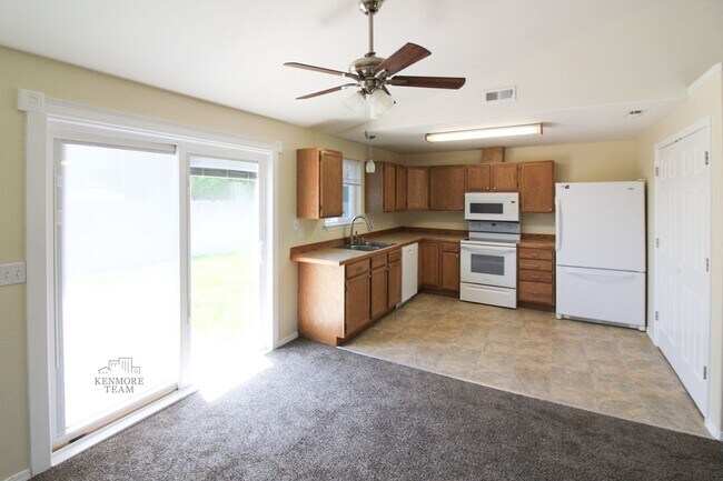 Foto del edificio - 3 Bedroom, 2 Bath Home in West Richland