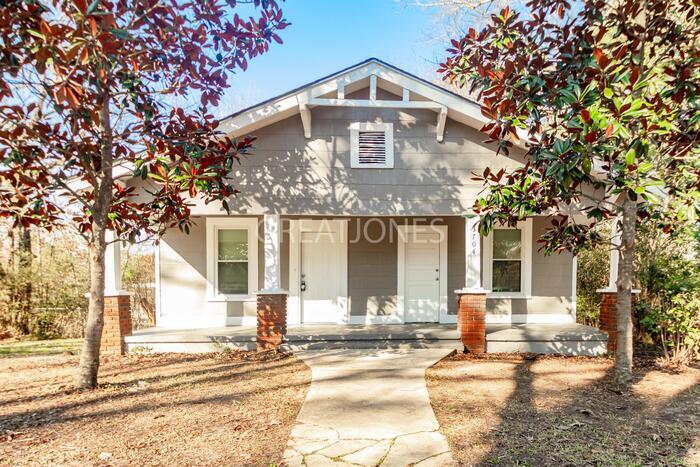 Primary Photo - 3704 30th St