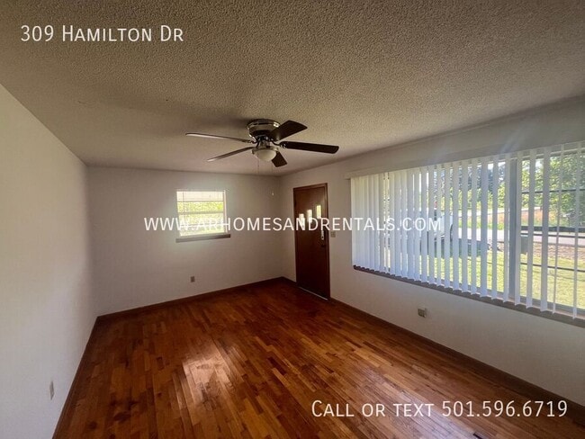 Building Photo - 309 Hamilton Dr