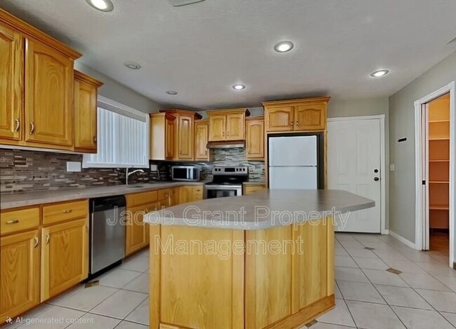 Building Photo - 3030 Devonwood Dr