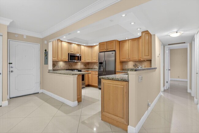 Foto del edificio - 405 N Ocean Blvd