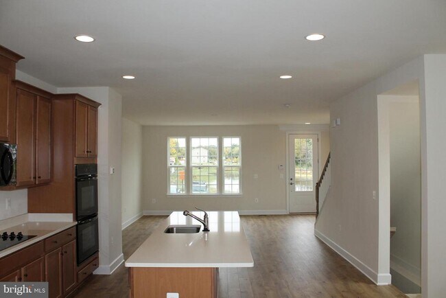 Foto del edificio - 10665 Hinton Wy