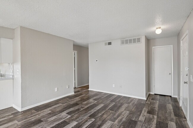 Foto del edificio - Monarch Pass