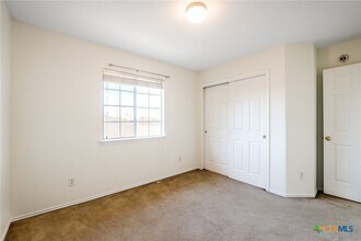 Building Photo - 4407 Golden Gate Dr