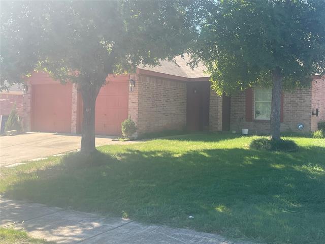Foto principal - 1267 Cleardale Dr