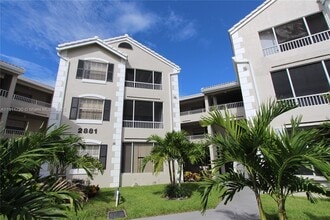 Building Photo - 2881 N Oakland Forest Dr