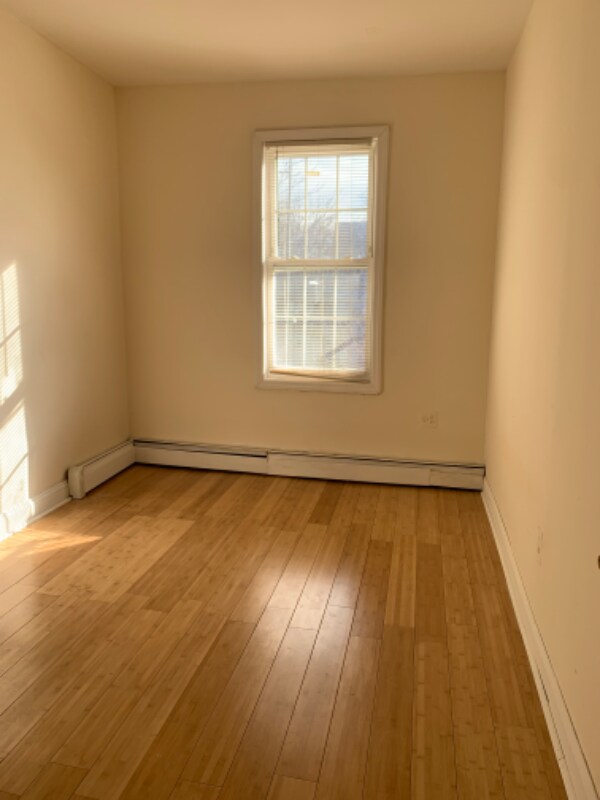 Foto del edificio - 3552 Carlisle Pl