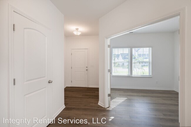 Building Photo - 4 br, 2.5 bath House - 1234 Stone Marker D...