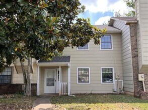 Building Photo - 343 Autumn Ln