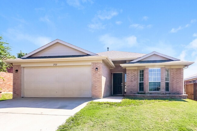 Building Photo - 2521 Nogales Dr