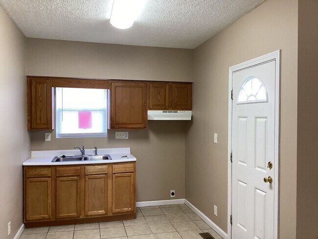 Foto del edificio - 1904 Baltimore St 2BR/1BA (Middletown)