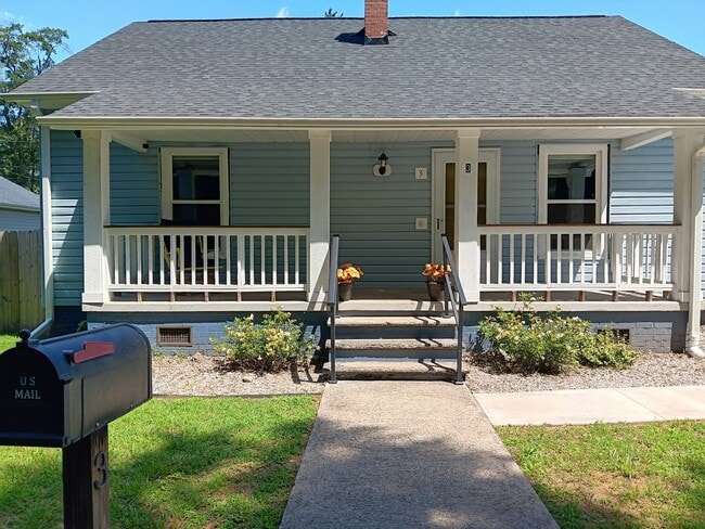 Building Photo - 3 Gallivan St