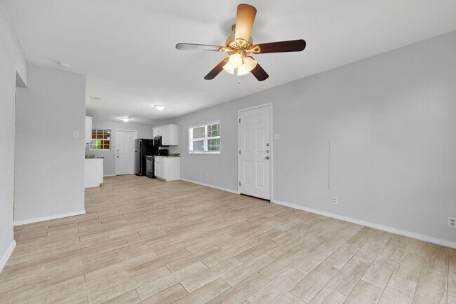 Foto del edificio - Beautiful Home near Lackland AFB!