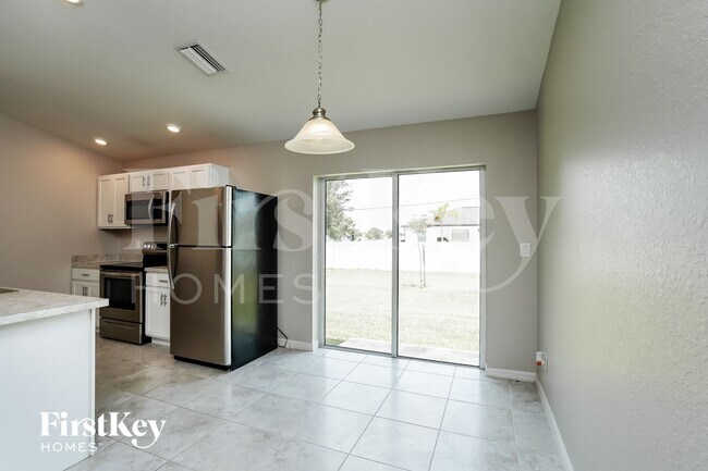 Foto del edificio - 1113 NW 1st Ave