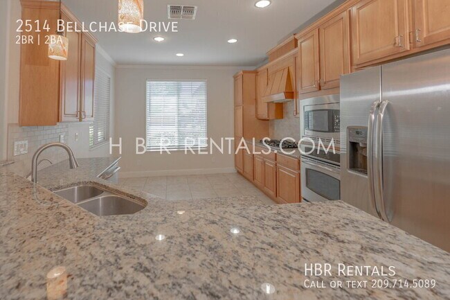 Foto del edificio - 2514 Bellchase Dr