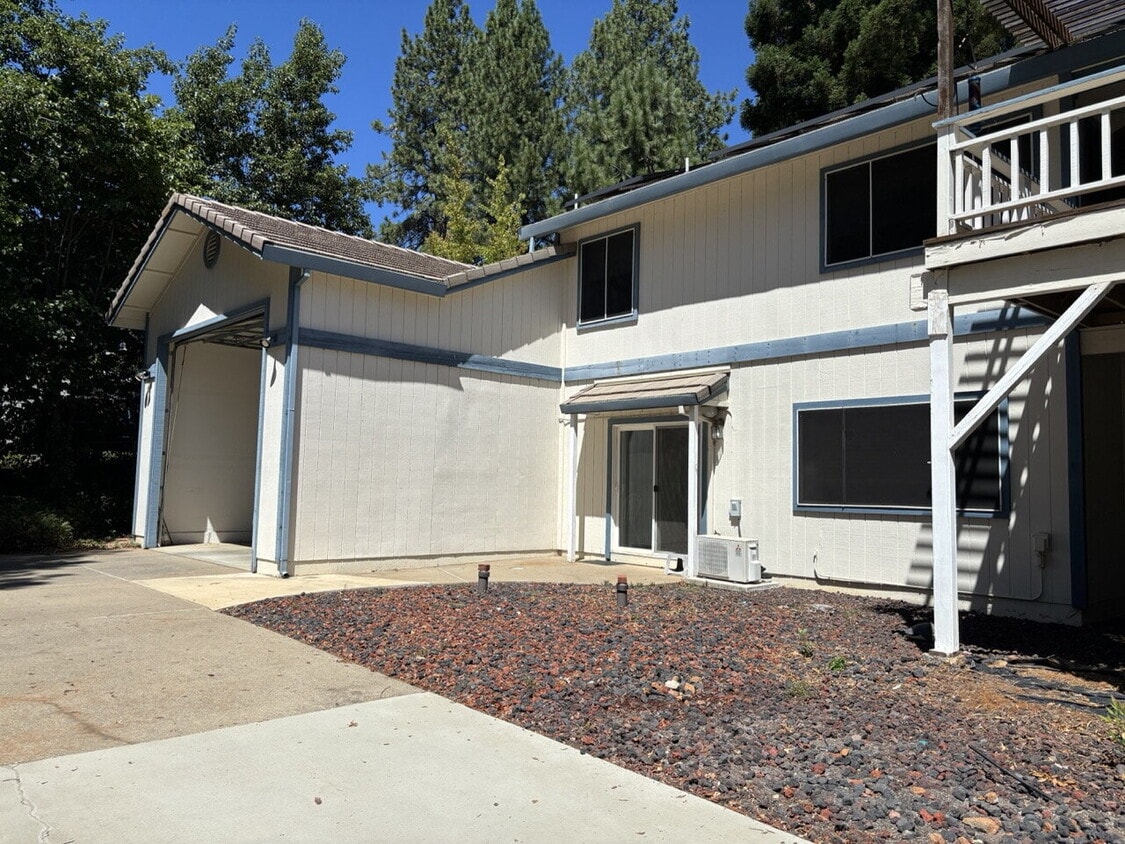 Primary Photo - Private, fully furnished apartment home in...