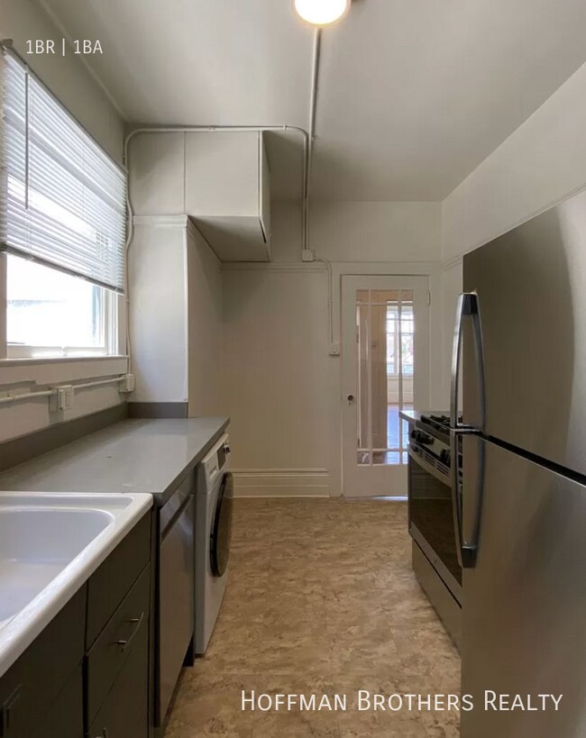 Building Photo - 1515 Pine St San Francisco, CA 94109
