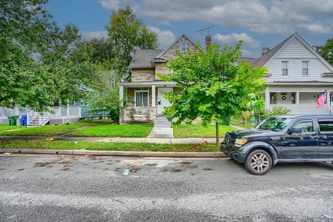 Photo - 304 Collins Ave Apartment