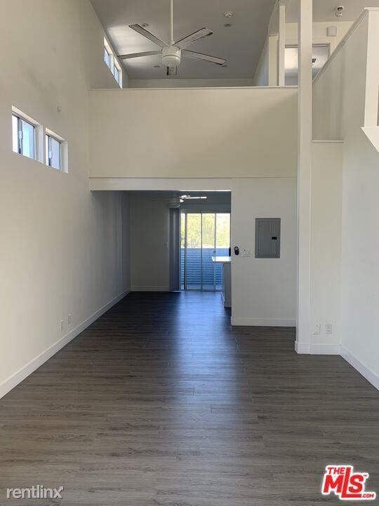 Foto del edificio - 4 br, 2 bath House - 915 Broadway St Apt 3