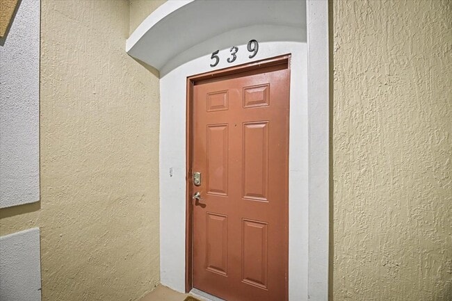 Building Photo - Peaceful Pond Views + Open Layout | 2BR + Office in Prime Location