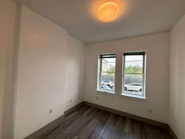 Foto del edificio - 181 Baldwin Ave