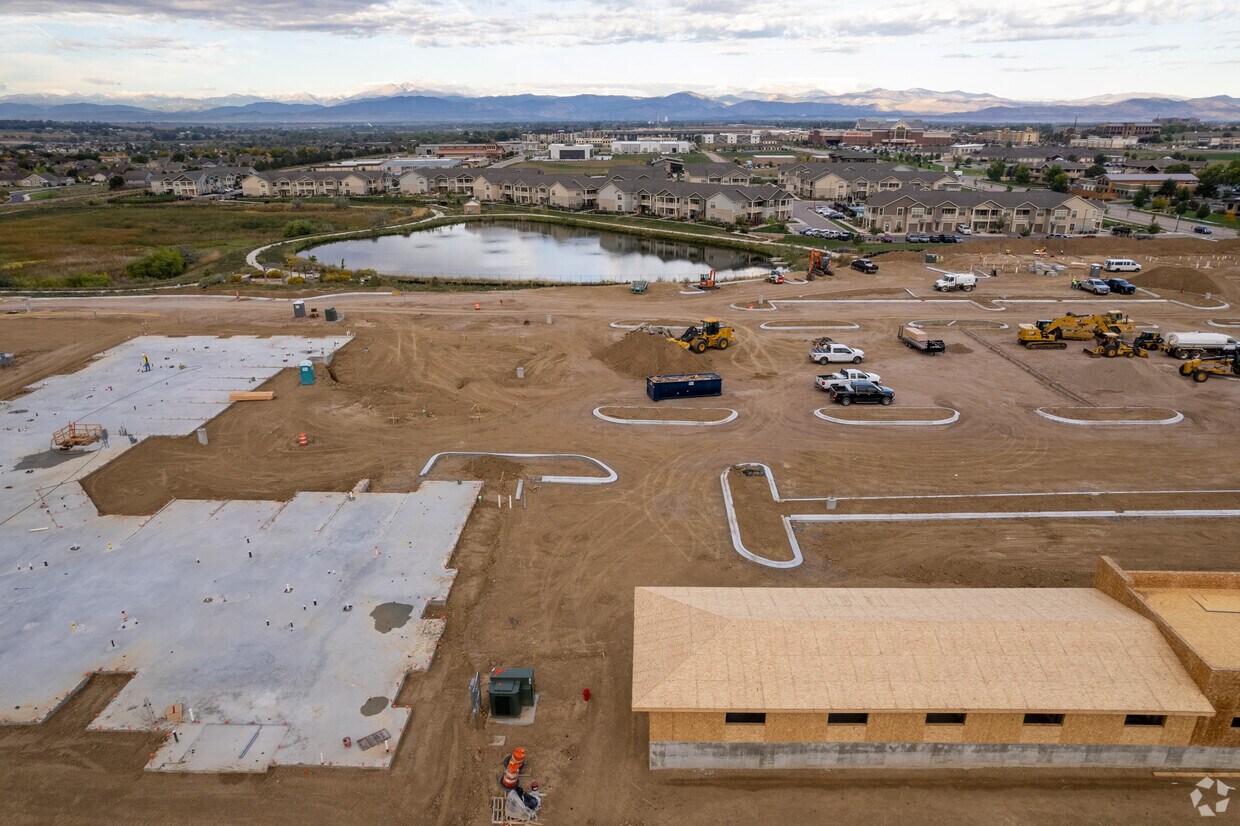 Crowne at 2534 4590 Trade St Johnstown, CO Apartments for Rent in