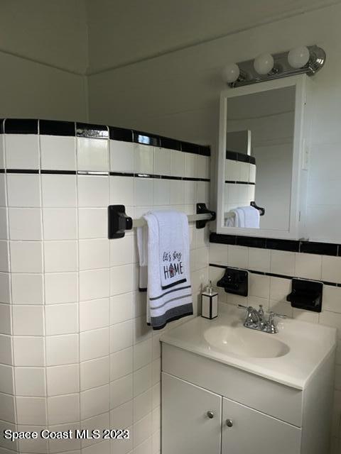 Foto del edificio - 2206 Irwin St