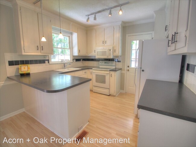Building Photo - 3 br, 2 bath House - 2716 Omah St