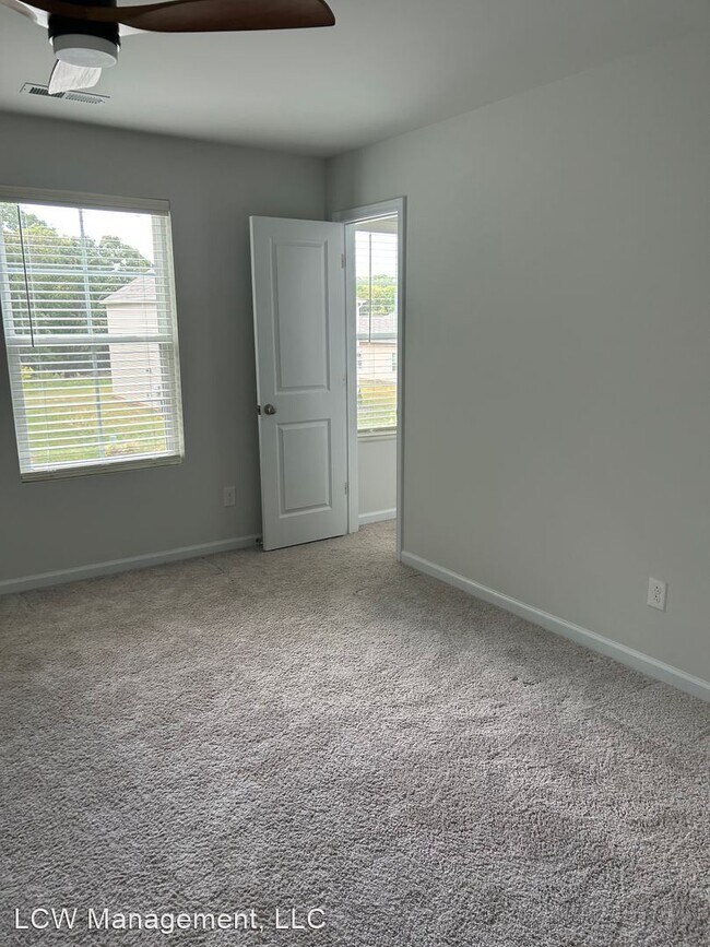 Building Photo - 4 br, 3 bath House - 1561 Ever Spring Driv...