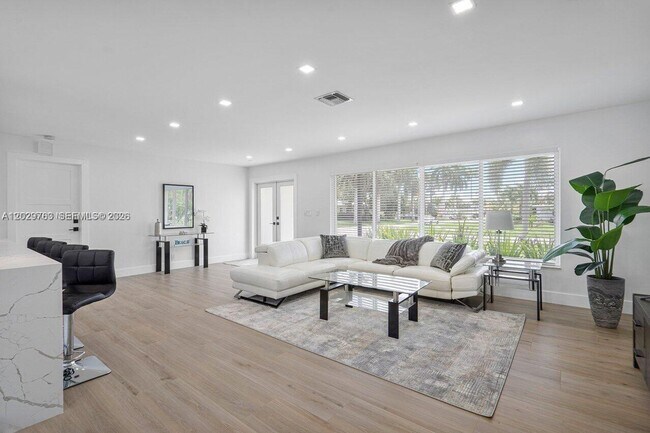 Foto del edificio - 6991 NE 7th Ave