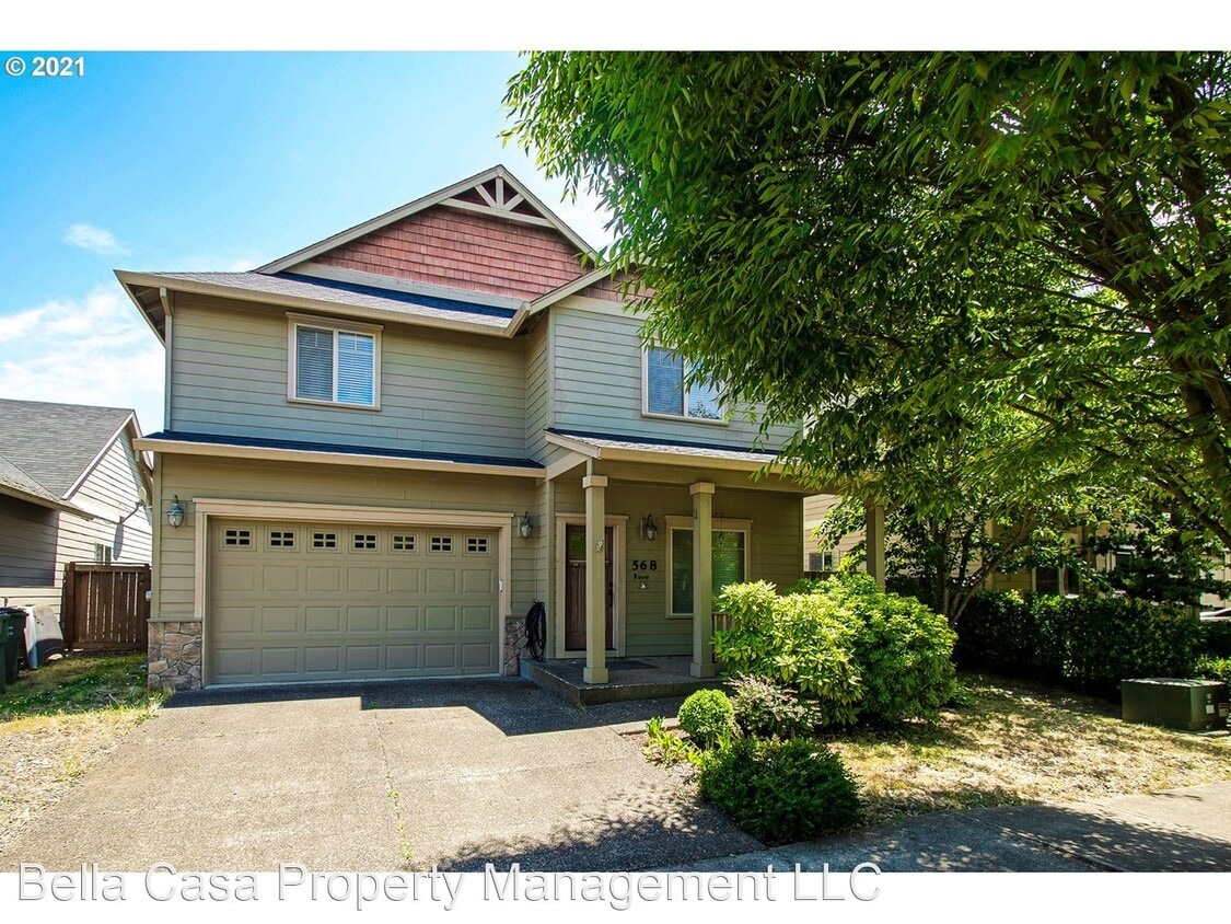 4 br, 2.5 bath House 568 Donna Drive House Rental in Newberg, OR