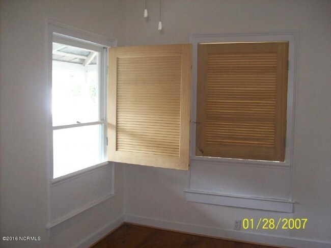 Building Photo - 617 Fullwood St