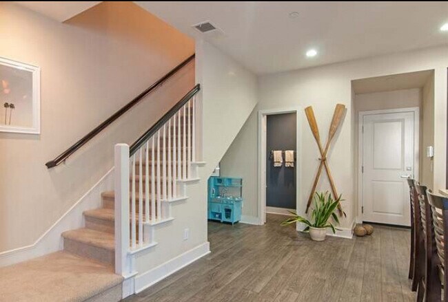Foto del edificio - 1644 Fairlead Ave