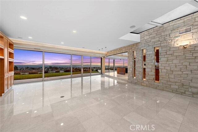 Building Photo - 2801 Setting Sun Dr
