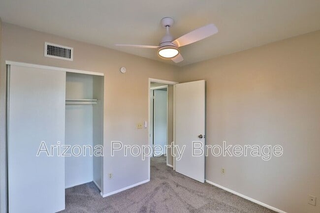 Building Photo - 851 E Cochise Dr