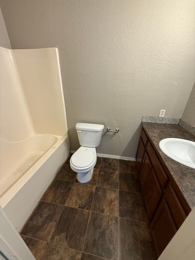 Building Photo - 3 Bed 2 Bath With His & Her Closets upstairs.  Yard Care Included.