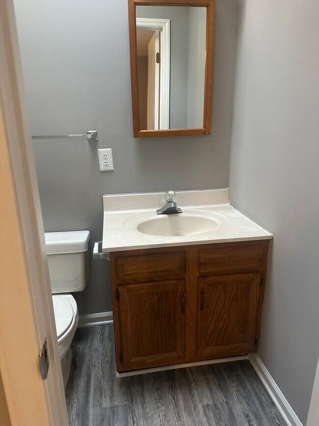 Foto del edificio - COMING MAY 2023 Shelton Place, 2 bedrooms ...