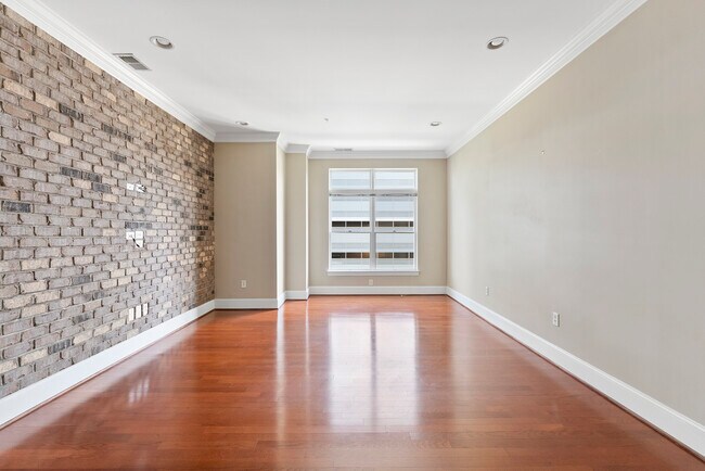 Foto del edificio - 317 W Morgan St
