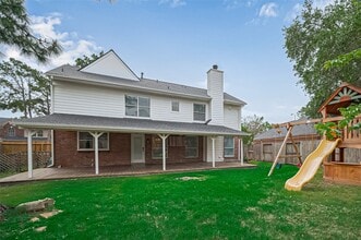 Building Photo - 5615 Haven Point Dr