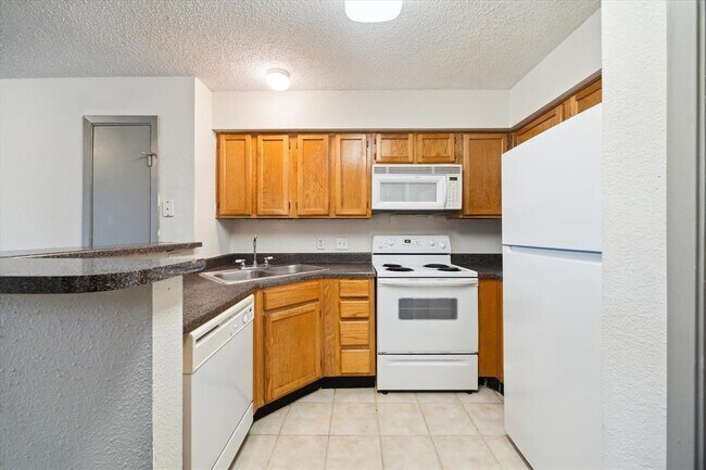 Foto del edificio - 1710 W T C Jester Blvd