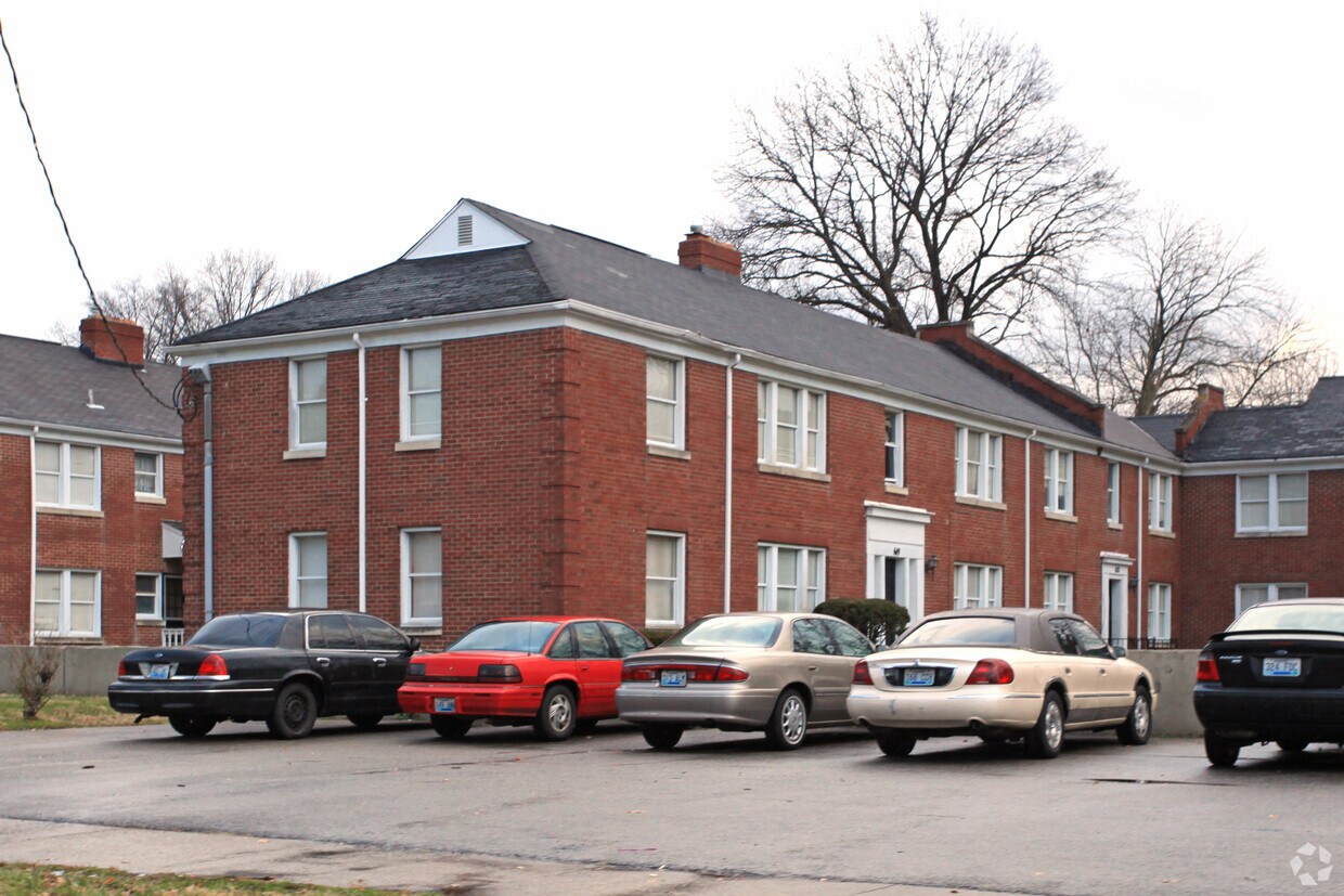 Primary Photo - Hutchinson Square Apartments