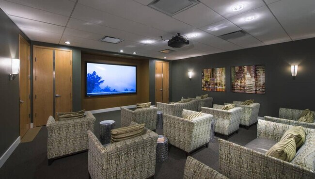 Foto del edificio - 958 111th Ave NE