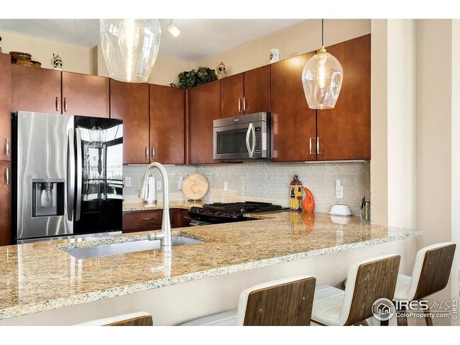 Building Photo - 13598 Via Varra