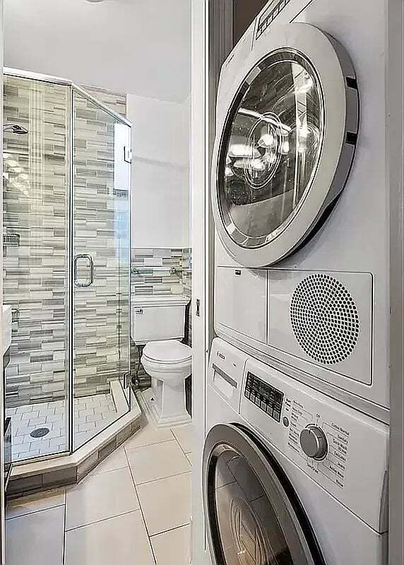 Building Photo - 200 Stanton St